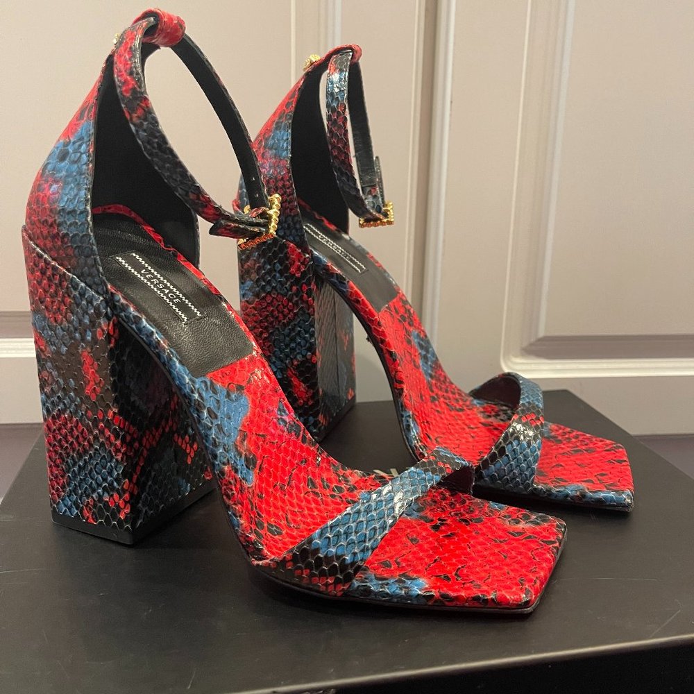 Versace snakeskin block heeled sandal size 39